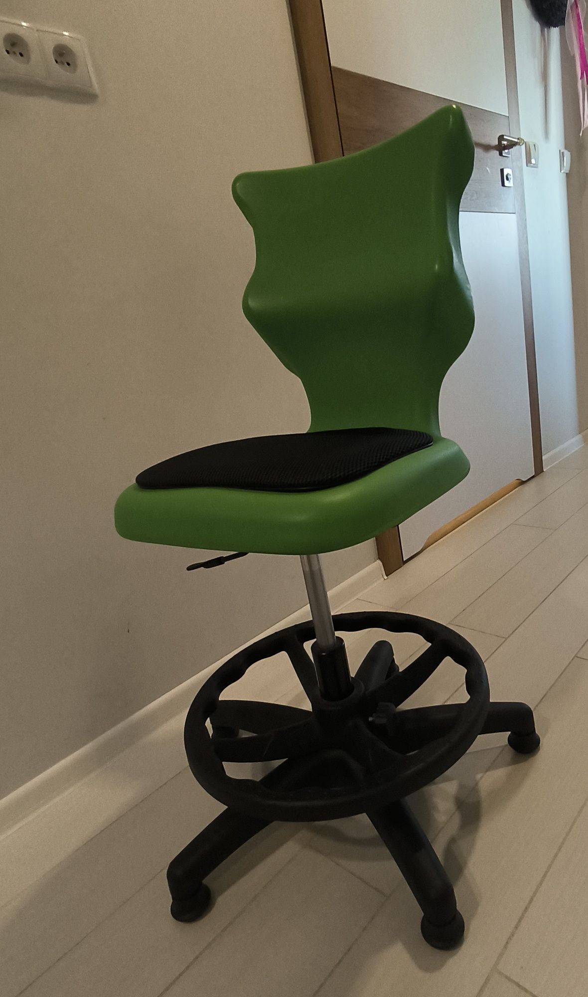 Krzesło ergonomiczne Entelo