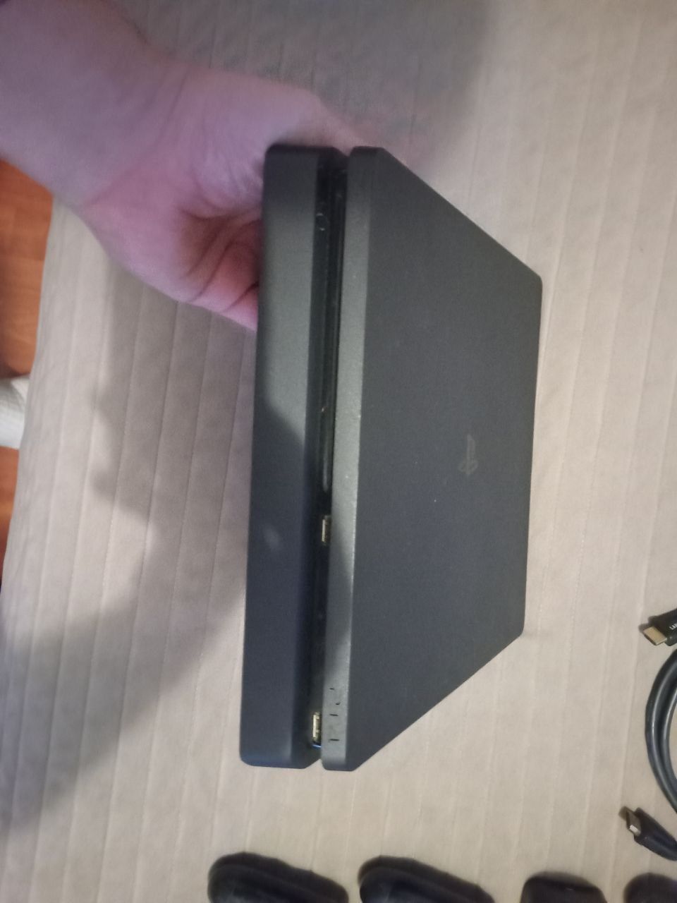 Sony playstation 4 Slim 1 TB