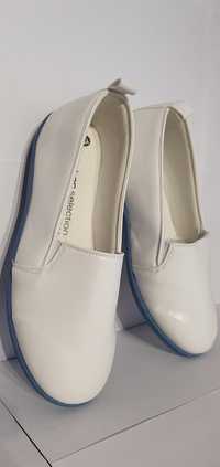 Buty nowe damskie wsuwane białe niemiecka marka Bonprix rozmiar 40