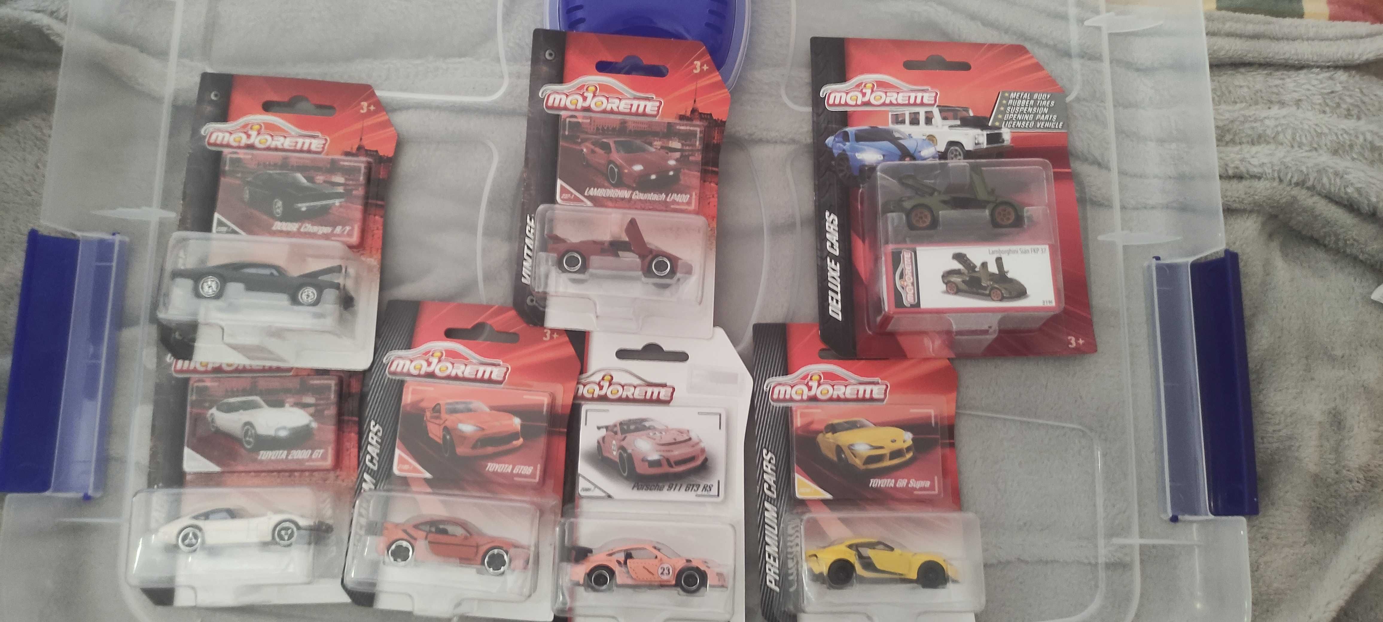 HotWheels e outros  *Novos* e SELADOS