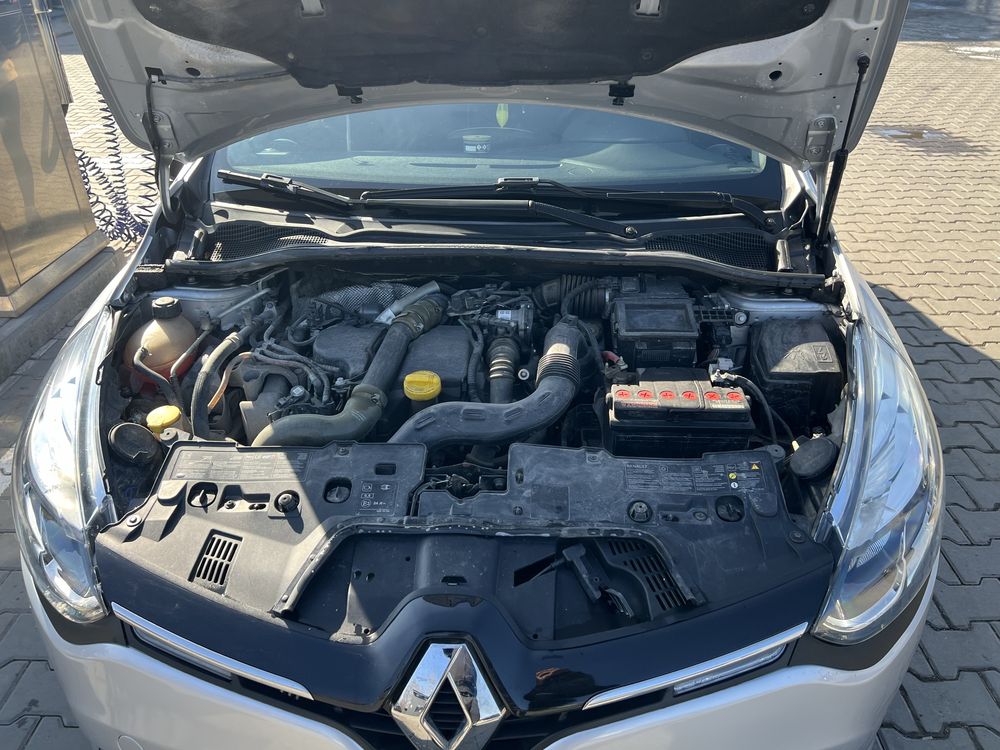 Продам Renault clio 4  2015