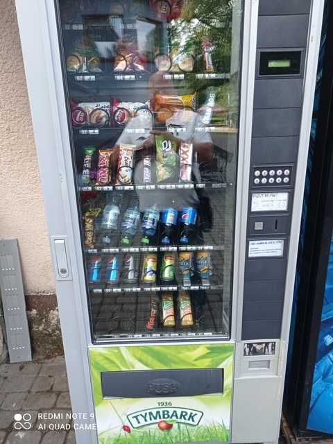 Automat maszyna do przekąsek, automat do napojów,