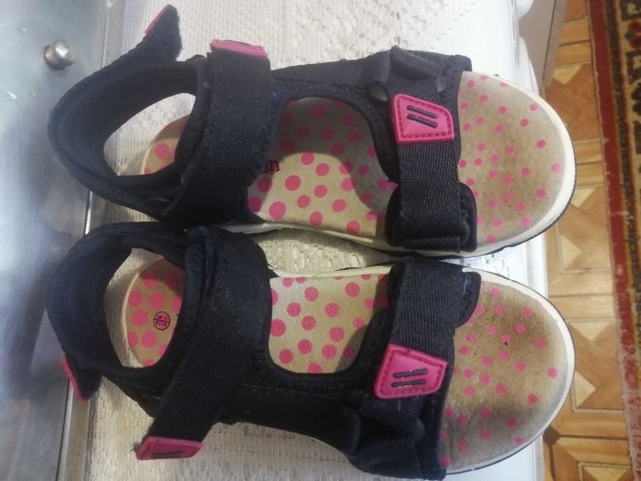 Детские босоножки на девочку  Lily end Dan / 9-10 год 29 размер