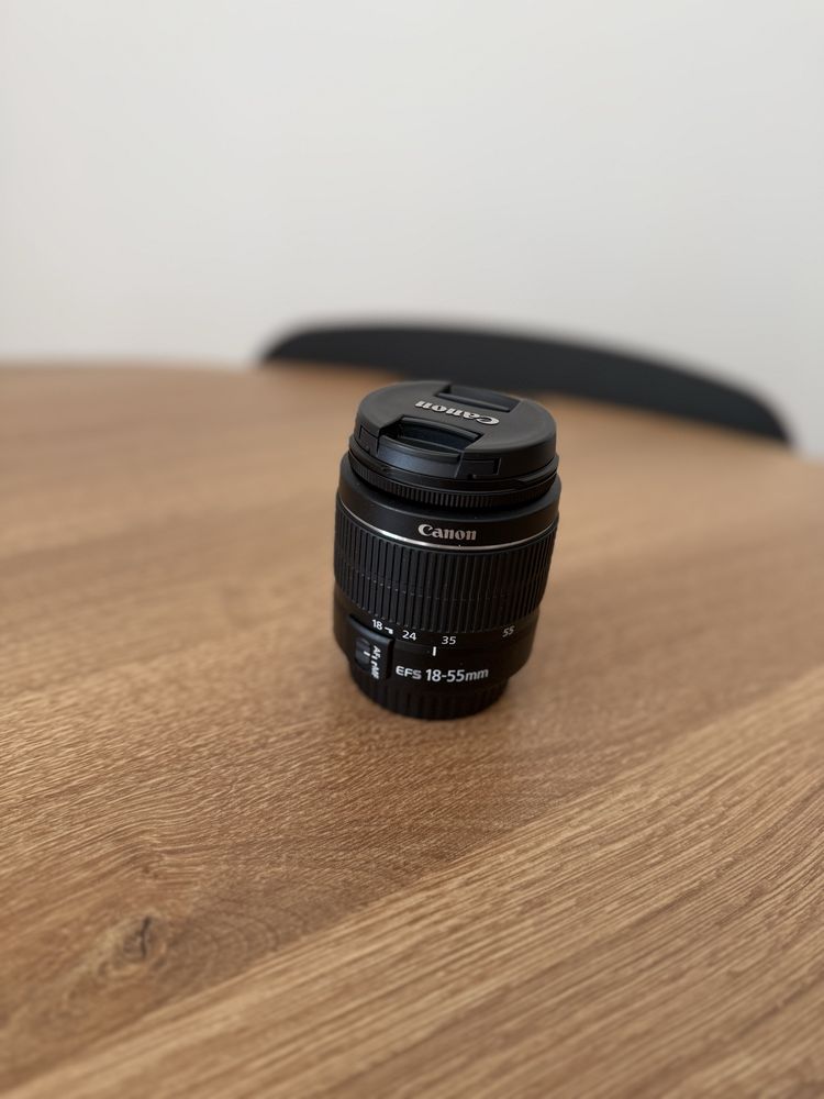 Lustrzanka Canon EOS 1300D z dwoma obiektywami w zestawie