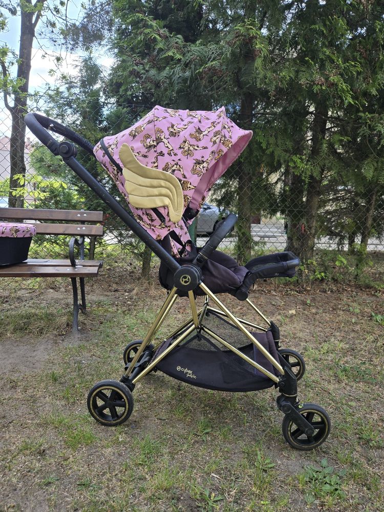 Wozek Cybex Mios Cherub Pink by Jeremy Scott 3w1 plus baza Isofix