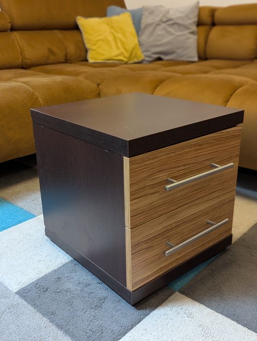 Łóżko 208 x 168 cm, solidne, szuflada na kółkach,  szafka nocna gratis