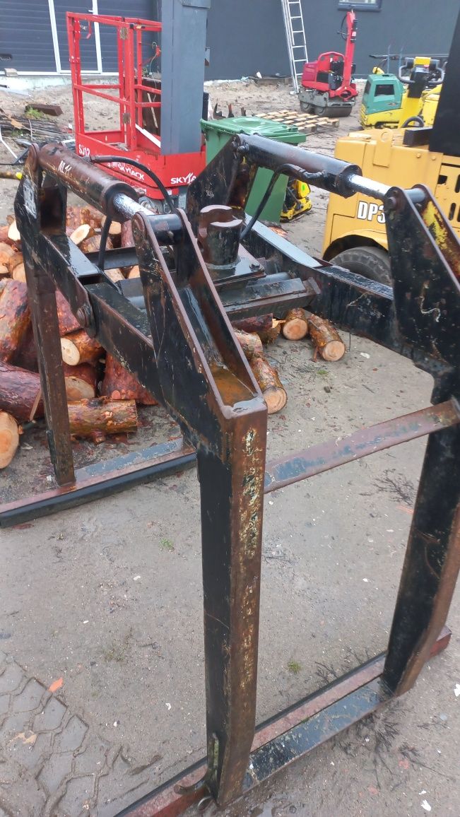 Chwytak hydrauliczny do palet