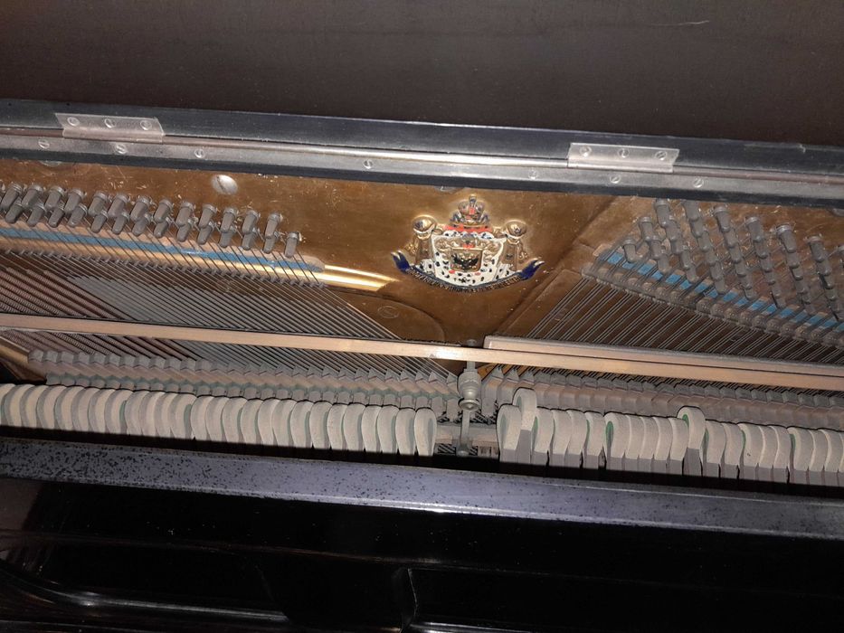 Pianino Schröder 114 lat