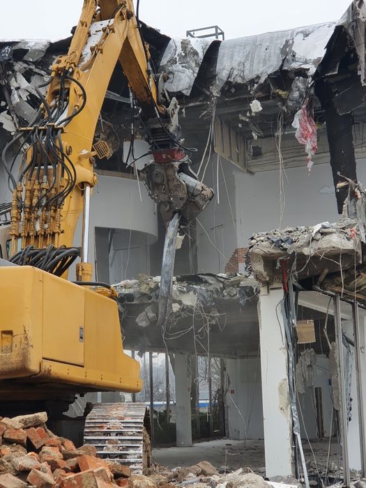 Wyburzenia, Kucie betonu młotem, Kruszenie szczęką, Cięcie stali, KRK