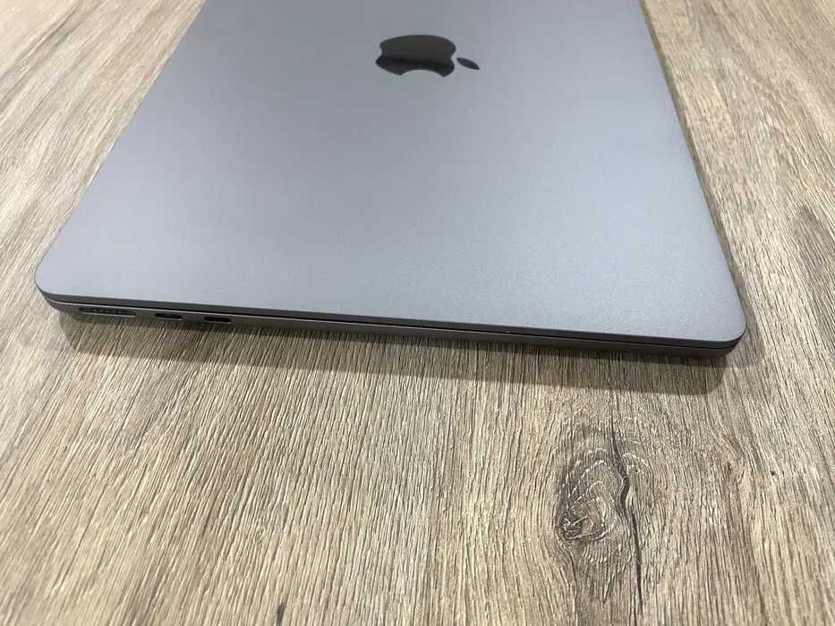 MacBook Air M2 13" 16/256, 95% акум