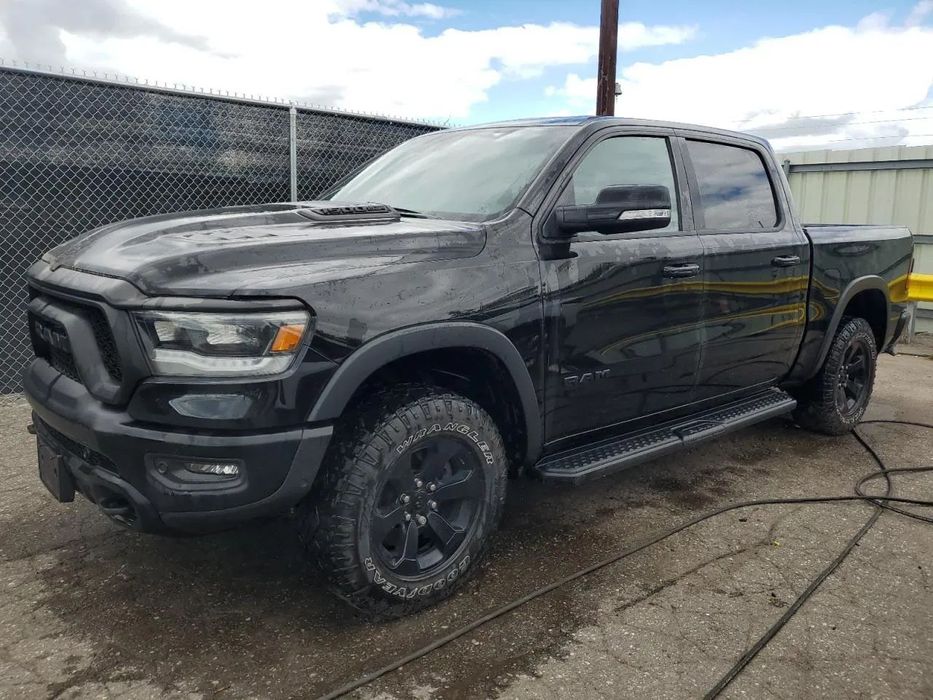 Dodge RAM Wersja Rebel – off-roadowy charakter i agresywny design