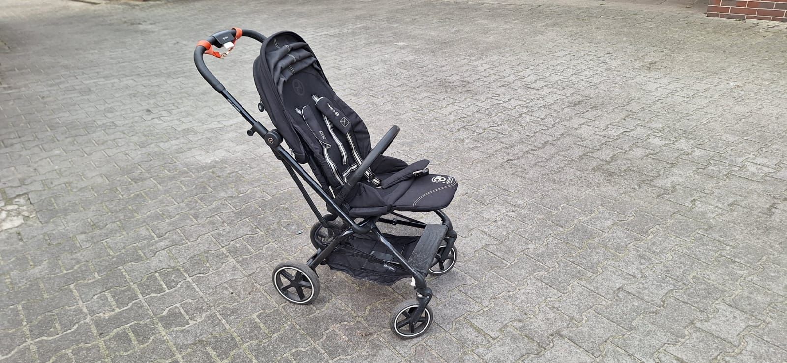 Wózek spacerowy Cybeks 360