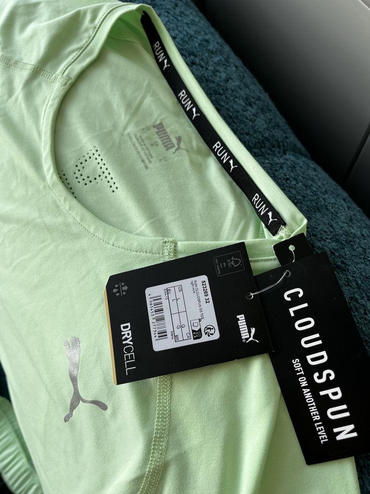 Комплект одягу для бігу/спорту PUMA. Шорти + футболка розміру L