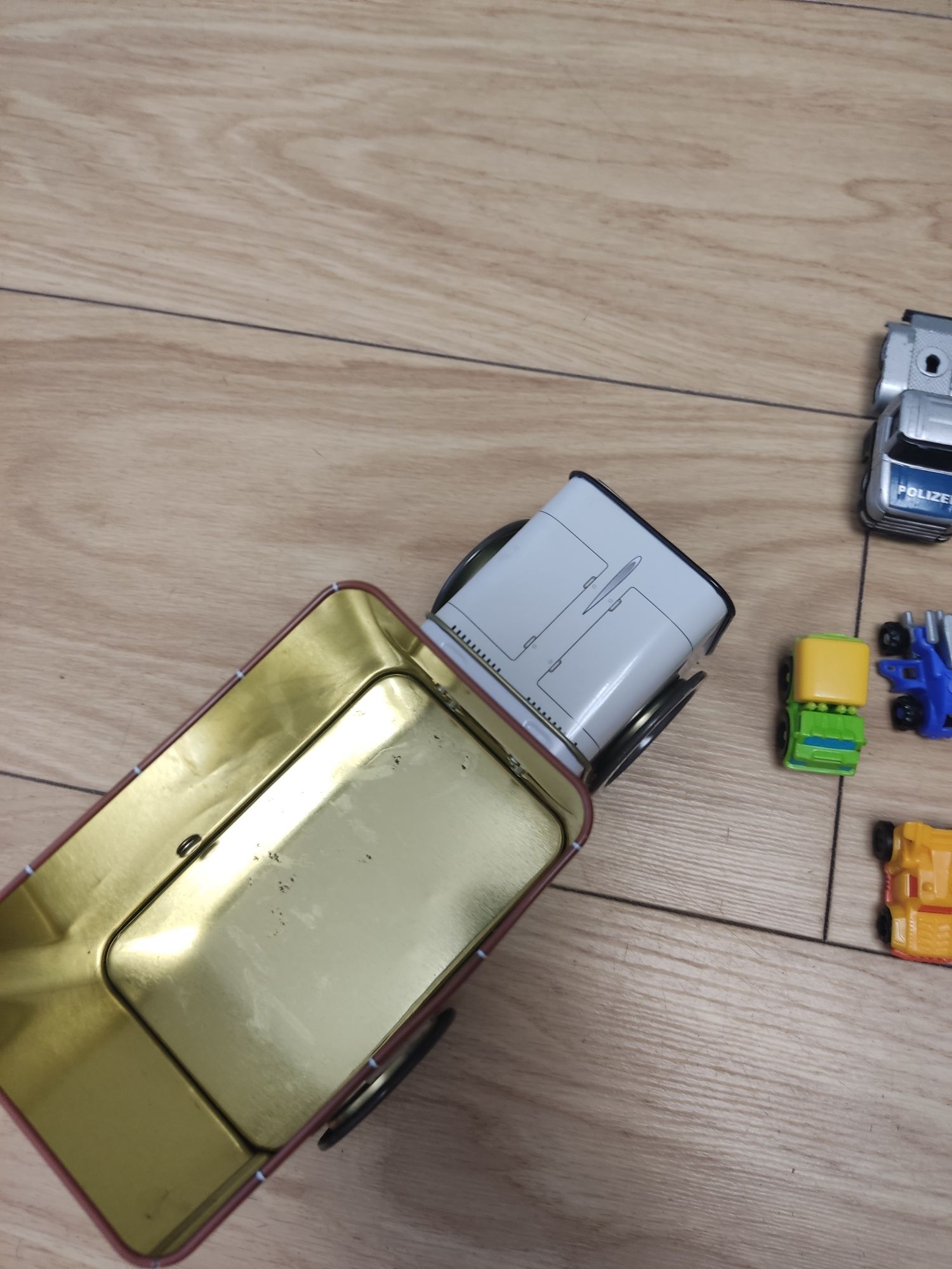 Zestaw aut, autek, ludzik lego