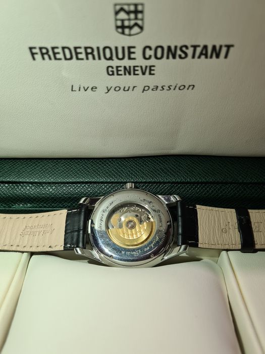 Годинник Frederique Constant