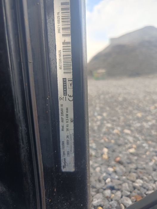 Piekarnik elektryczny Whirlpool AKP 335/01 + płyta indukcyjna AKM 608