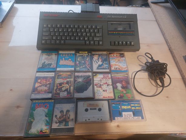 Sinclair ZX Spectrum 48k com jogos