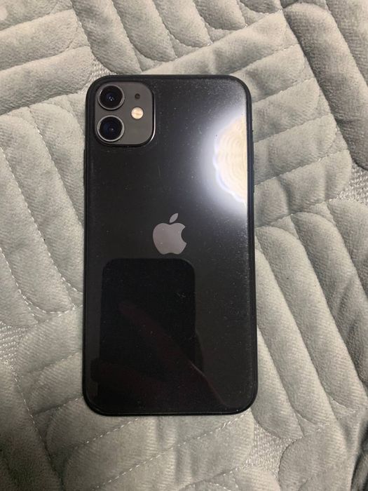 Продам iPhone 11