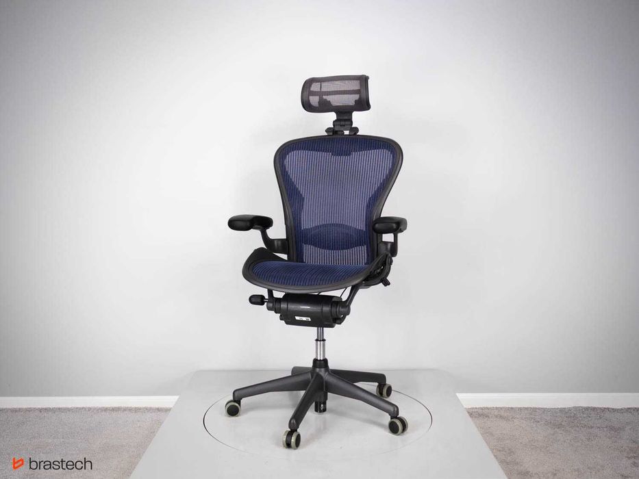 Fotel biurowy Herman Miller Aeron Classic B Niebieska Siatka Zagłówek