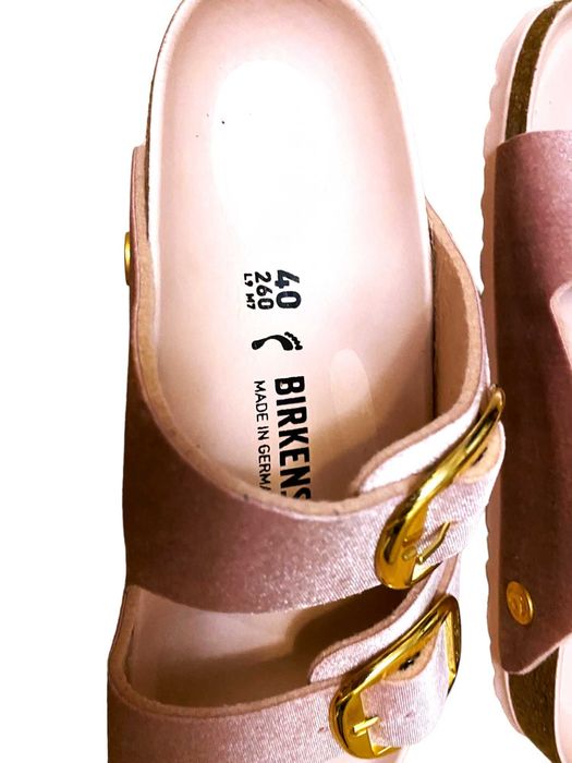 Б/у Біркеншток Арізона як у Барбі, 40 розмір жіноче сабо