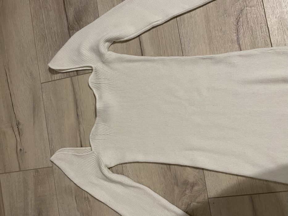 Жіноче плаття в рубчик