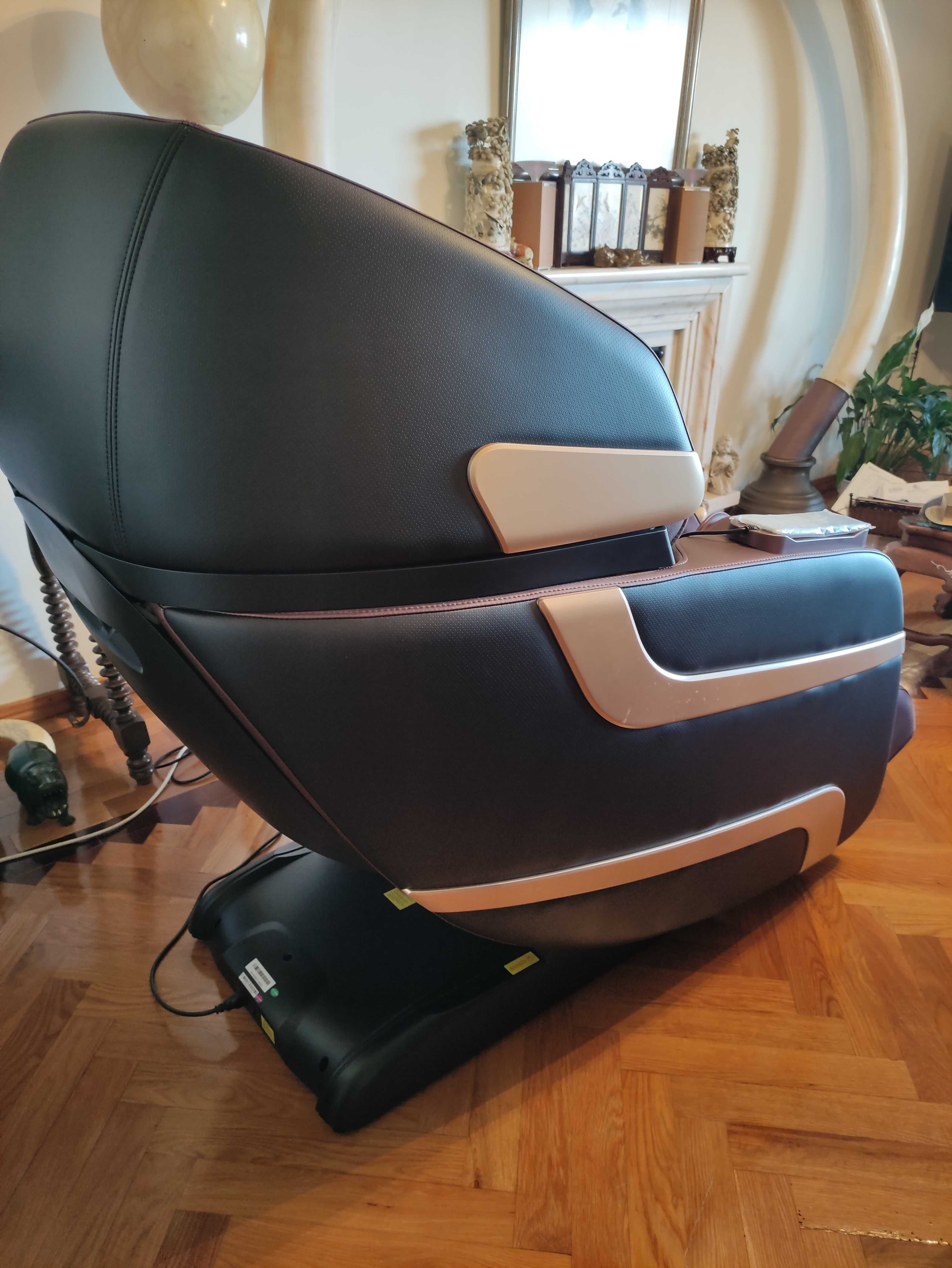 Poltrona / Cadeira de Massagem S8 Smart Jet -Pele sintética