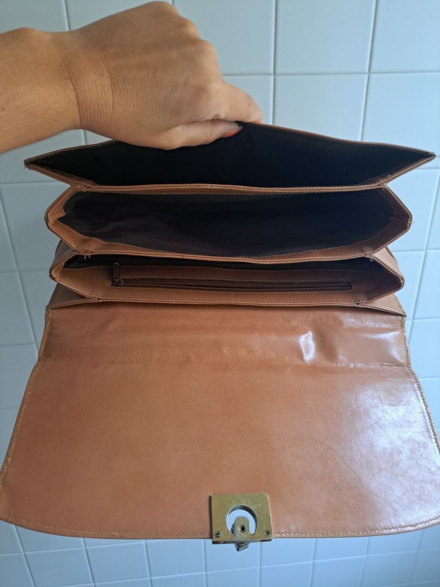 Mala pele castanha clara vintage