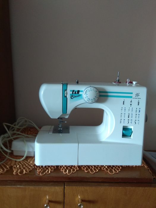 Машина швейнаяE&R classic