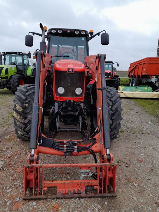 Massey Ferguson 6465 z ladowaczem renault Claas Ares Fendt