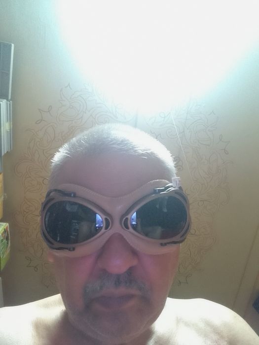 Окуляри мотоциклетні, Італія