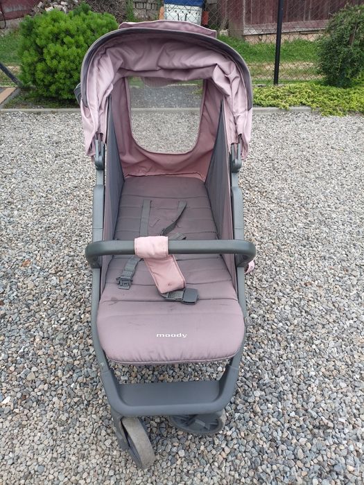 Wózek spacerowy 4 BABY moody