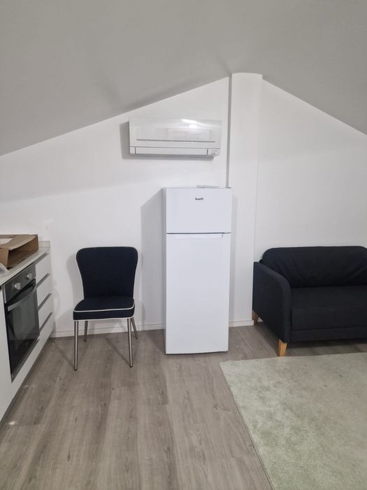 Arrenda se T1 perto Sé de Braga