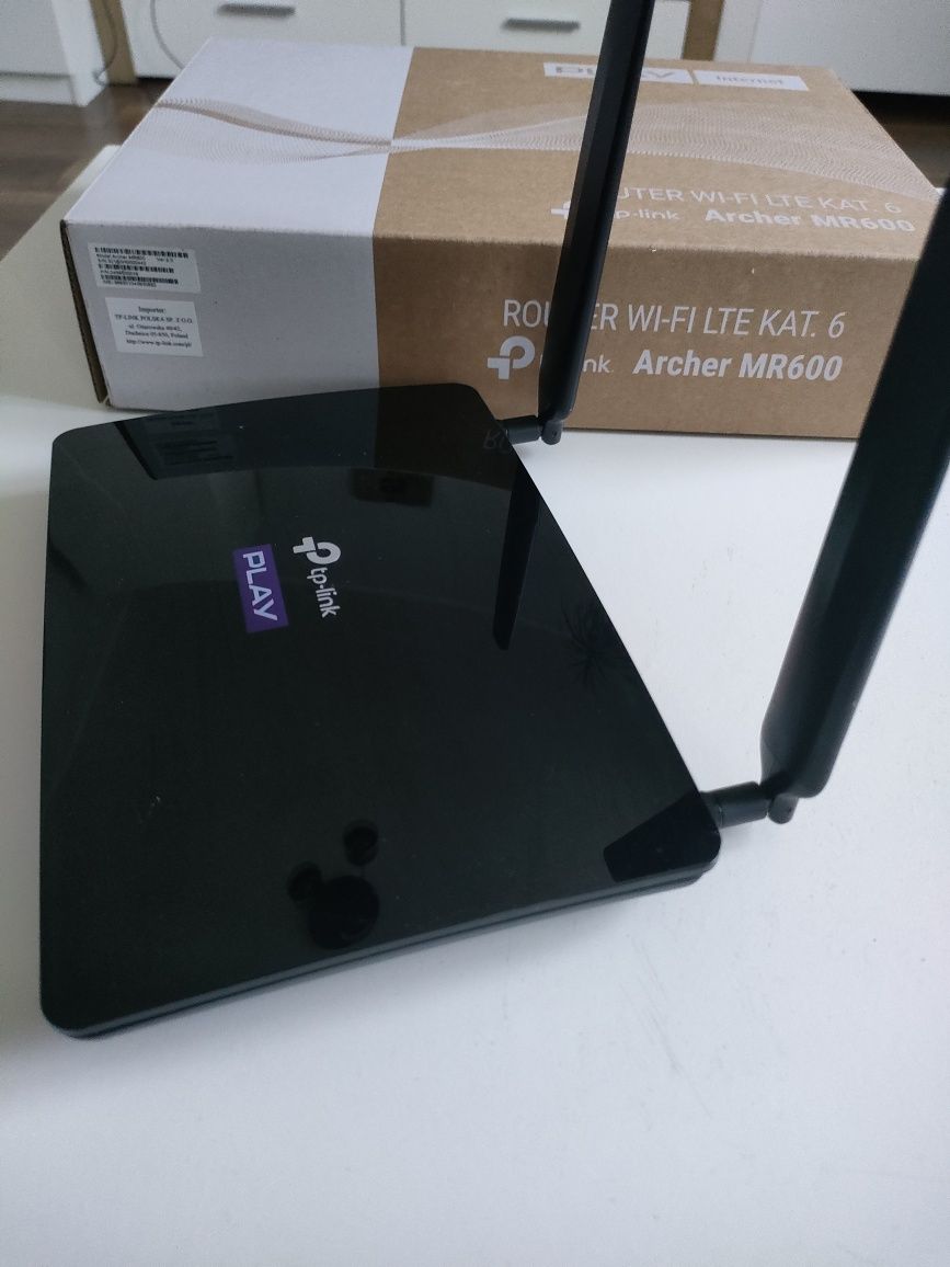 Router TP-LINK MR600