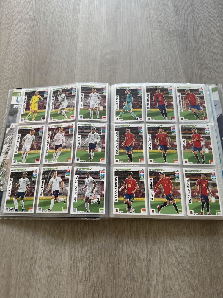 Album Panini 2018, 2020, 20221, 2023