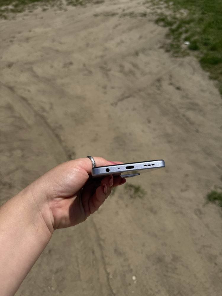 Oppo a79 5g, jak nowy