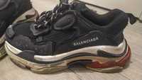 Balenciaga Triple S  R42,5