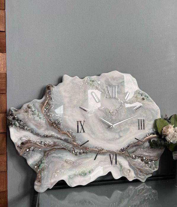 Годинник з епоксидної смоли, часы из эпоксидной смолы, подарунок