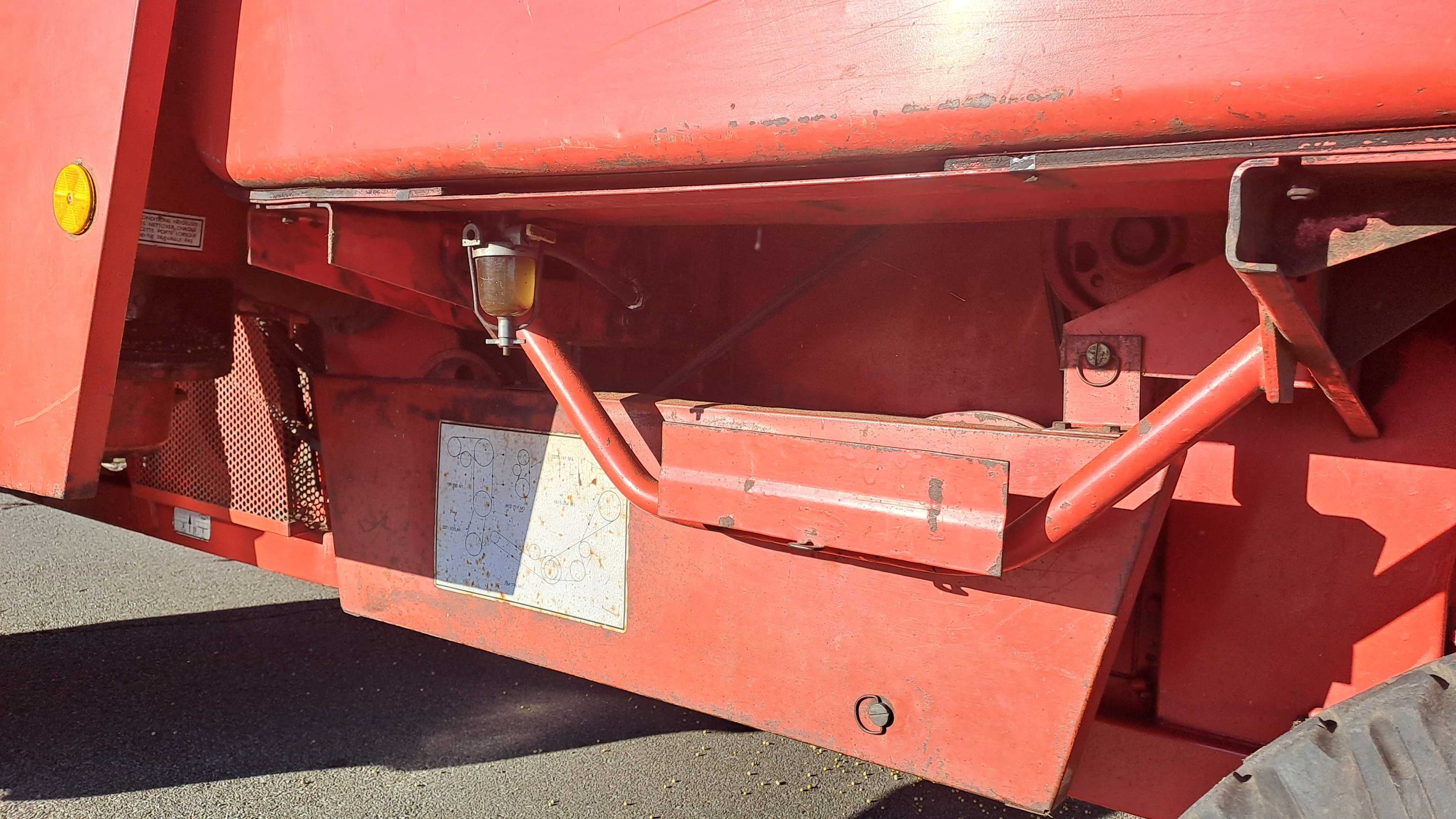 Продам комбаїн Massey Ferguson 530L