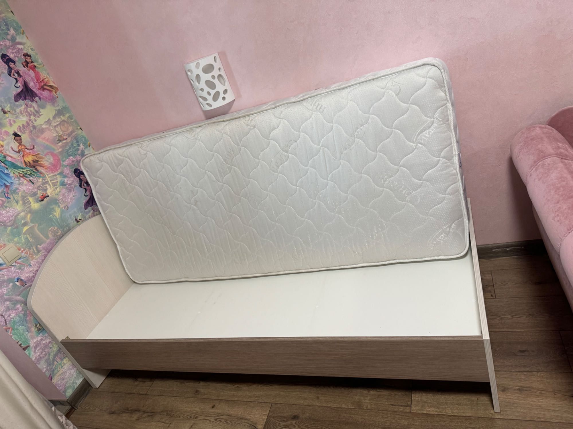 Ліжко односпальне