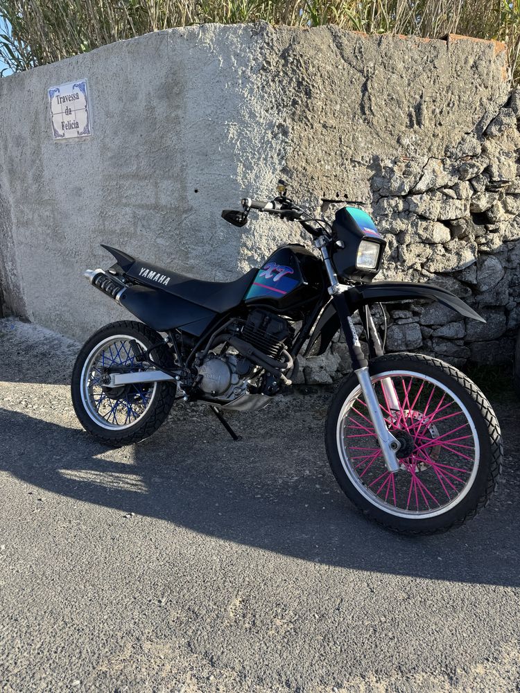 Yamaha xt 350 restaurada