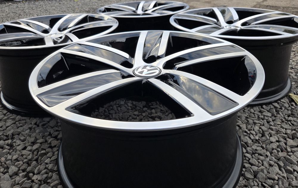 5 112 R17 Volkswagen Golf Tiguan Passat CC Touran