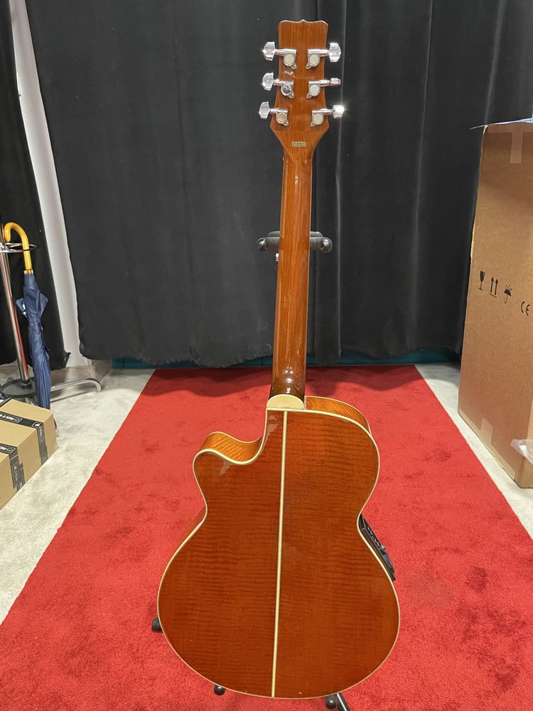 Koreańska gitara elektroakustyczna Phil akustyk inkrustacje krzyże wąs