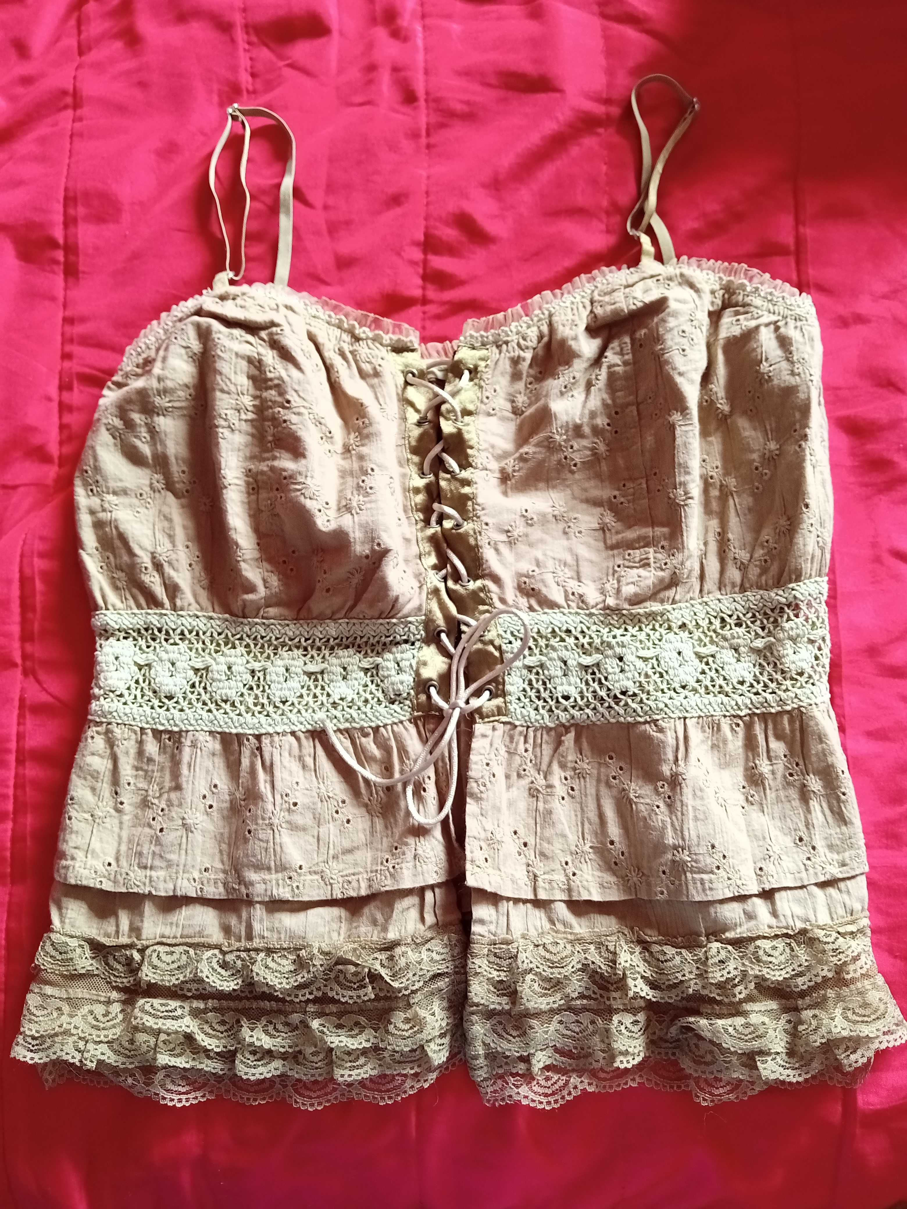 top com renda verde seco
