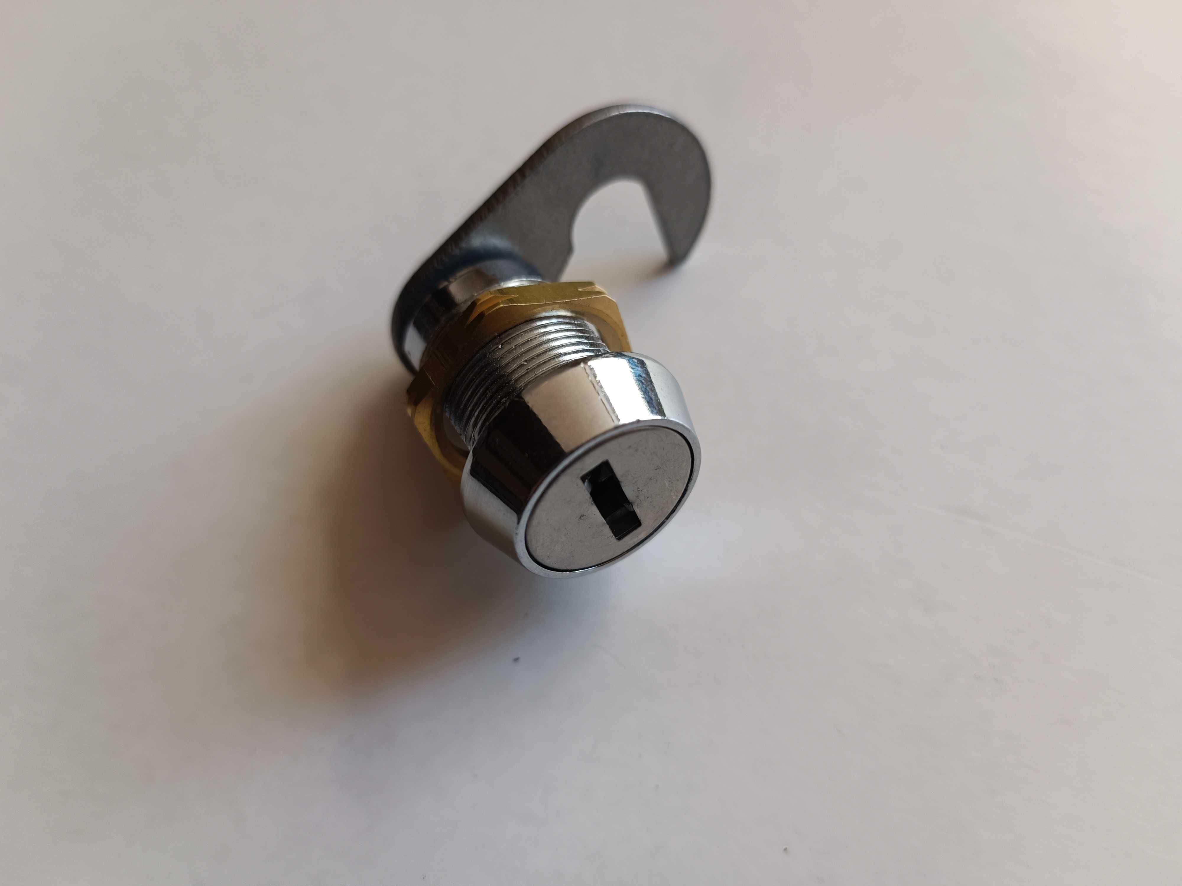 Zamek kasetkowy Euro locks 25001 - rygiel haczyk