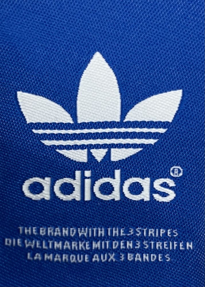 Спортивна куртка Adidas Originals. Розмір М. Оригінал.