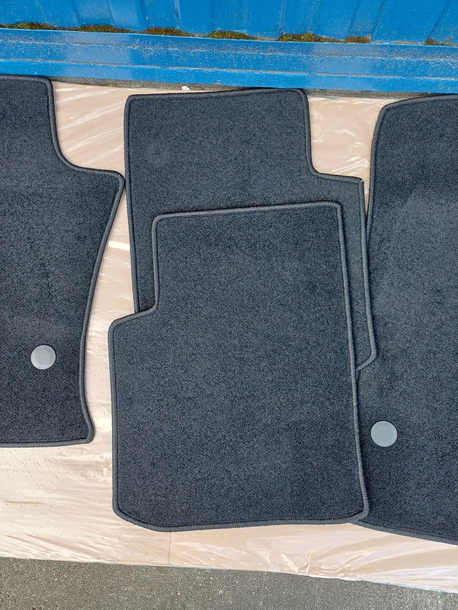 Dywaniki welurowe Fiat 500L 21-