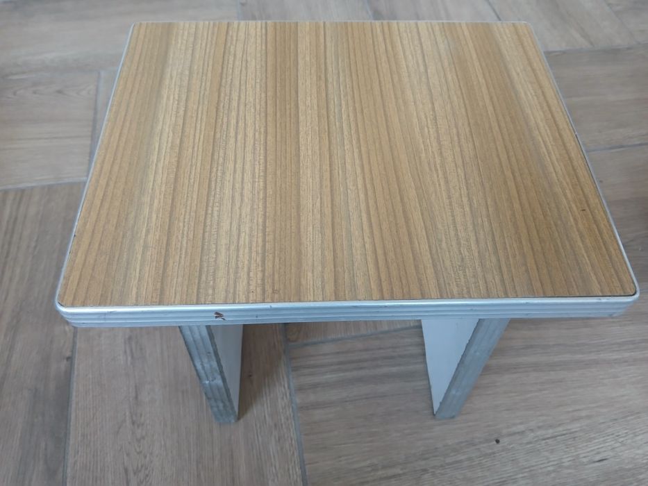 3 oryginalne stołki / taborety z Wolsztyńskiej Fabryki Mebli