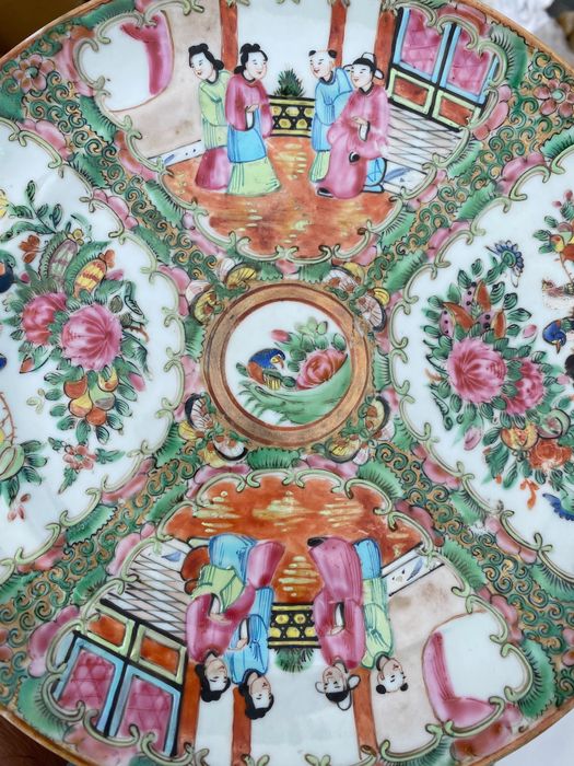 Pratos Porcelana da China Chinesa Séc XIX Mandarim 24,6 cm
