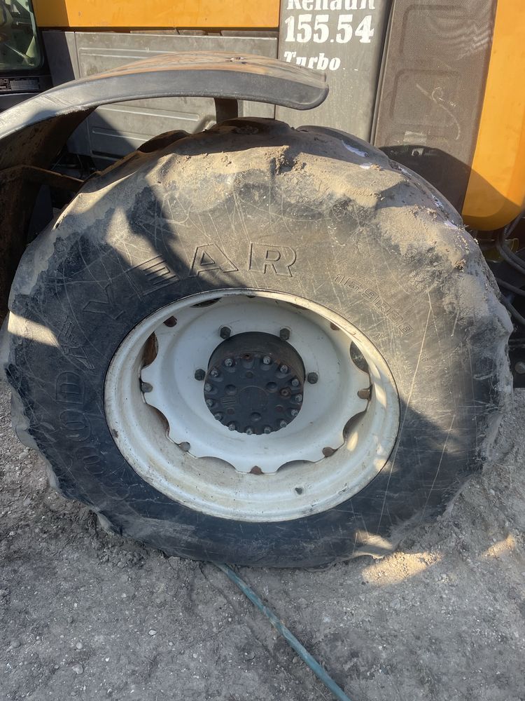 Opony good year 16.9 R28 opony 20.8 R38 komplet Renault Fendt massey