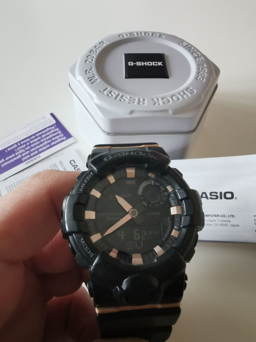 Zegarek Casio G-Shock GMA-B800-1AER Step Tracker, bluetooth